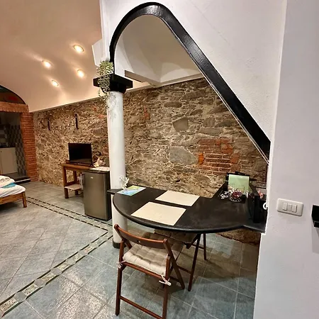 Dal Ferroviere - A Charming Stone Retreat In Cinque Terre דירה *