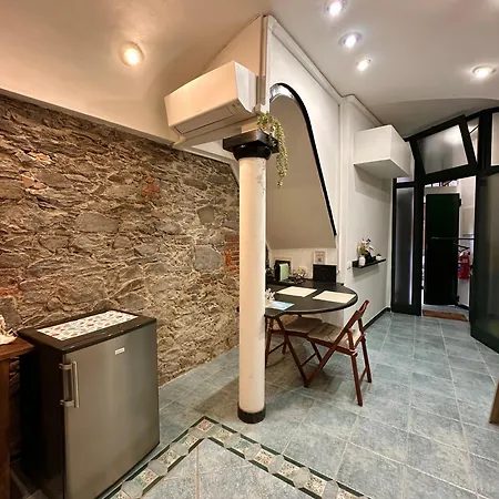 Dal Ferroviere - A Charming Stone Retreat In Cinque Terre *
