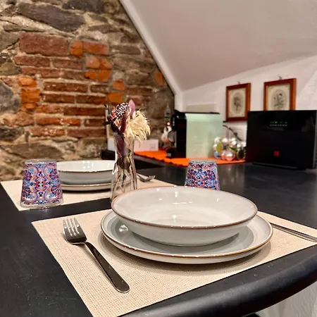 Stone Near The Sea In Cinque Terre Apartment