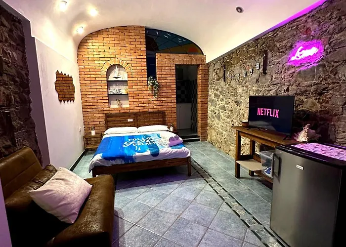 Appartement Dal Ferroviere - A Charming Stone Retreat In Cinque Terre *
